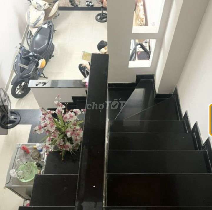 HOÀNG DIÊỤ 50M2-2 TẦNG- 2 TỶ NHỈNH