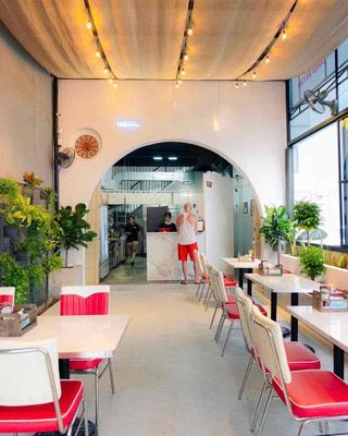 Аренда · 1 комн. · 100 м² · Quận Sơn Trà, ул. Đường Trần Hưng Đạo