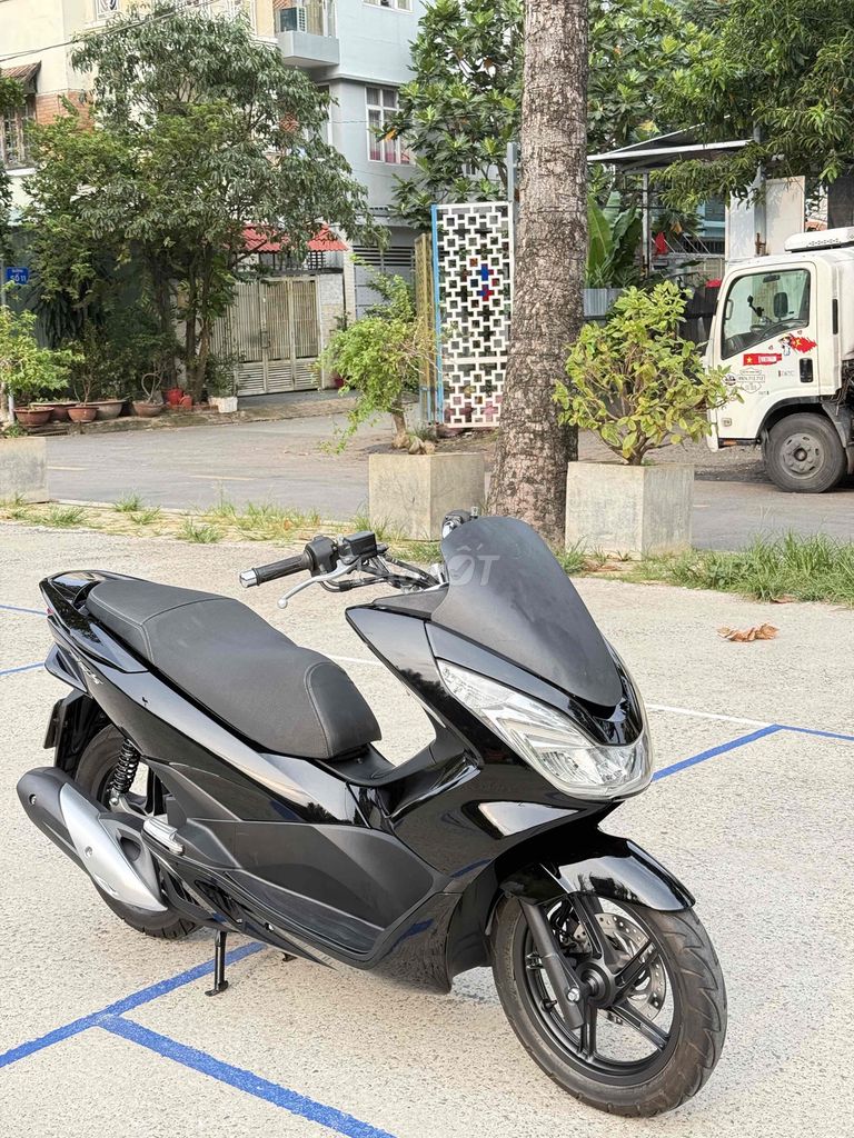 Honda PCX 125 2014 г. черный глянцевый — рассрочка с перв. взносом 8 млн