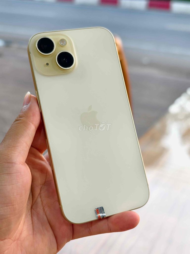 Apple iPhone 15 128GB Vàng Mỹ LL/A 98-99%. Mua bán Điện thoại tại Thành phố Bạc Liêu Bạc Liêu được đăng bởi Nguyễn Hưng Thịnh hình 1