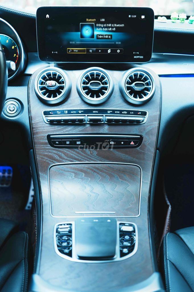 Mercedes Benz GLC200 4MATIC 2020 - 42000 km. Mua bán Ô tô tại Quận Thanh Xuân Hà Nội được đăng bởi Trần Trí Cường hình 9