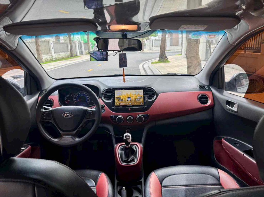 Hyundai i10 Bạc Số sàn 90000 km. Mua bán Ô tô tại Thành phố Thủ Đức Tp Hồ Chí Minh được đăng bởi Ha Nguyen hình 9