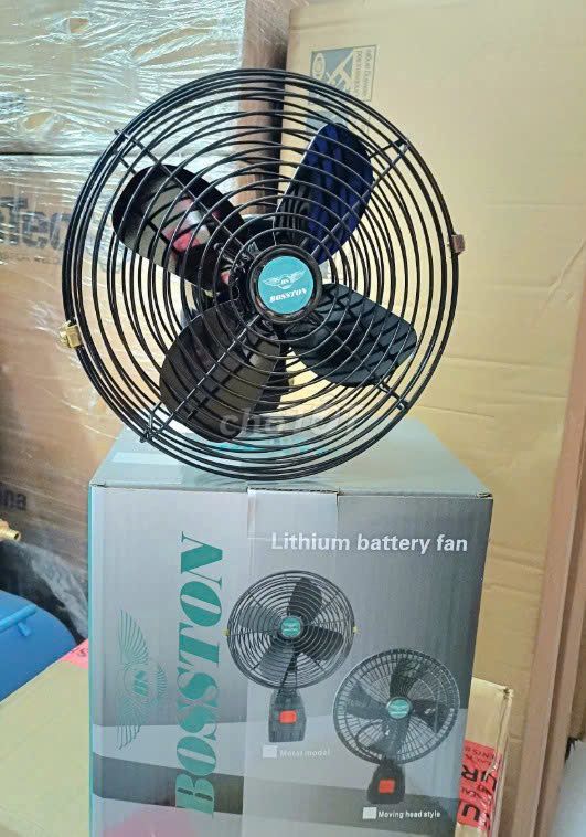 [GIẢI PHÁP CHO MÙA NẮNG] QUẠT PIN CHÂN PHỔ THÔNG. Mua bán Quạt tại Quận Ninh Kiều Cần Thơ được đăng bởi Duy Nguyễn Store hình 1