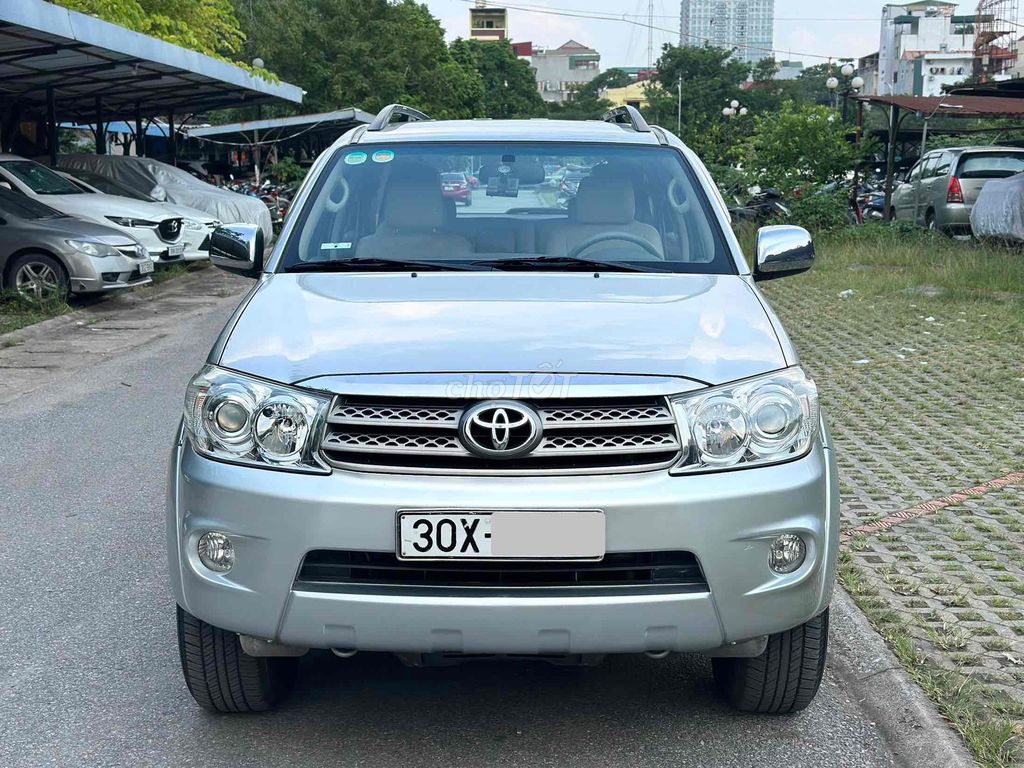 Toyota Fortuner 2010 2.7V 4x4 AT - 150000 km 1 Chủ. Mua bán Ô tô tại Quận Cầu Giấy Hà Nội được đăng bởi Vũ Kiên hình 1