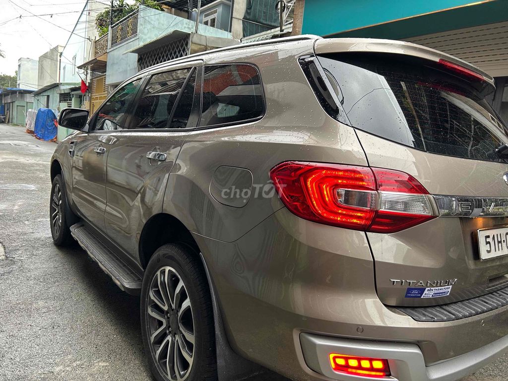 Ford Everest 2019 Titanium 2.0L AT - 1 chủ. Mua bán Ô tô tại Quận Tân Phú Tp Hồ Chí Minh được đăng bởi Dũng Bán Ford  hình 9