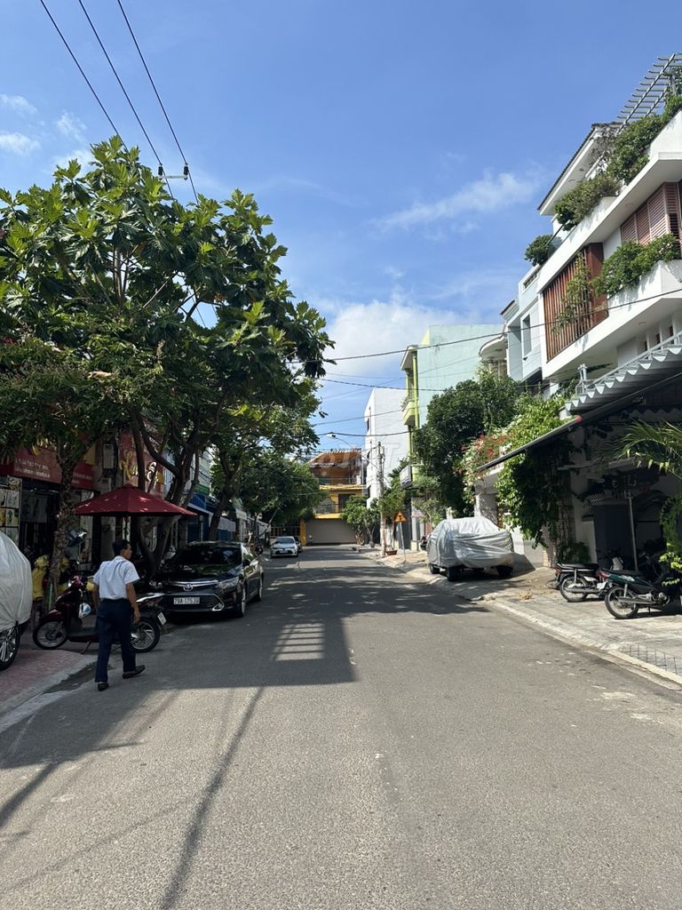 Bán nhà mặt tiền đường Lê Chân khu vàn cờ trung tâm Nha Trang