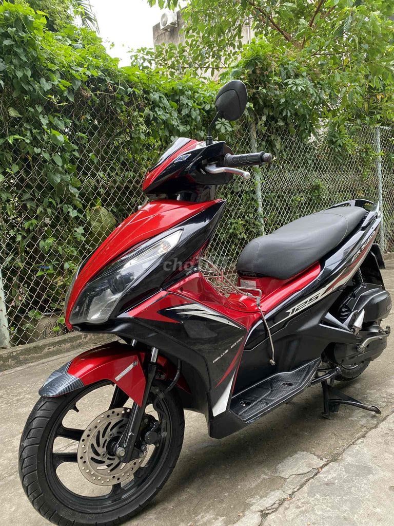 Honda Air Blade Fi 125cc 2015 đỏ đen Zin100% bstp. Mua bán Xe máy tại Quận Bình Tân Tp Hồ Chí Minh được đăng bởi Anh khuê hình 6