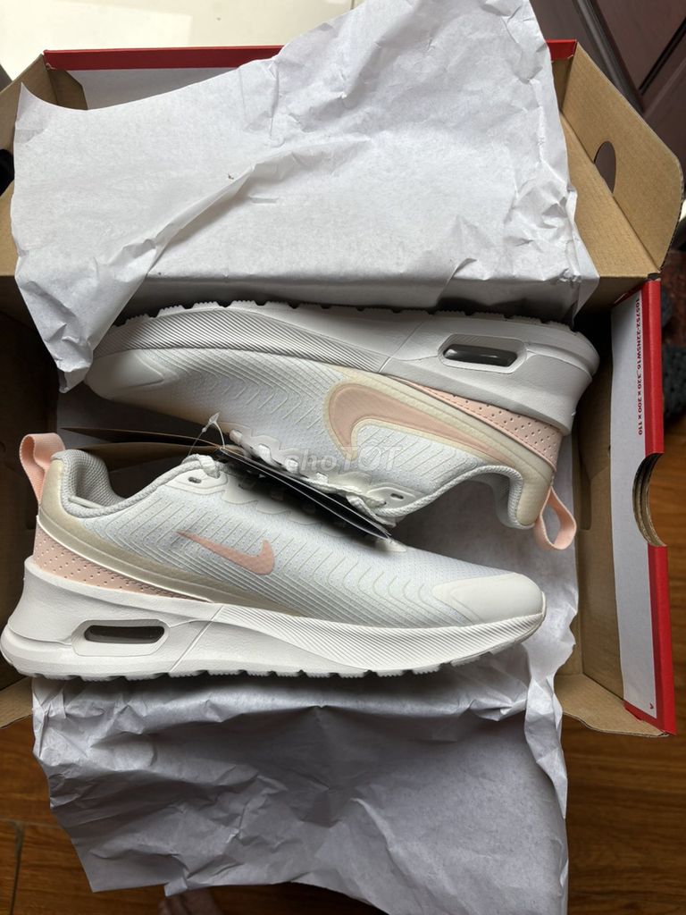 Giày thể thao Nike Air Max Nuaxis Nữ 38.5 EU. Mua bán Giày dép tại Quận Bình Thạnh Tp Hồ Chí Minh được đăng bởi Anh Vu hình 1