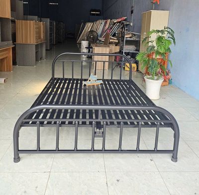 GIƯỜNG SẮT RẺ>>GIƯỜNG SẮT ỐNG TRÒN>>GIƯỜNG SẮT. Mua bán Giường, chăn ga gối nệm tại Quận Bình Thạnh Tp Hồ Chí Minh được đăng bởi Ngọc Phương 