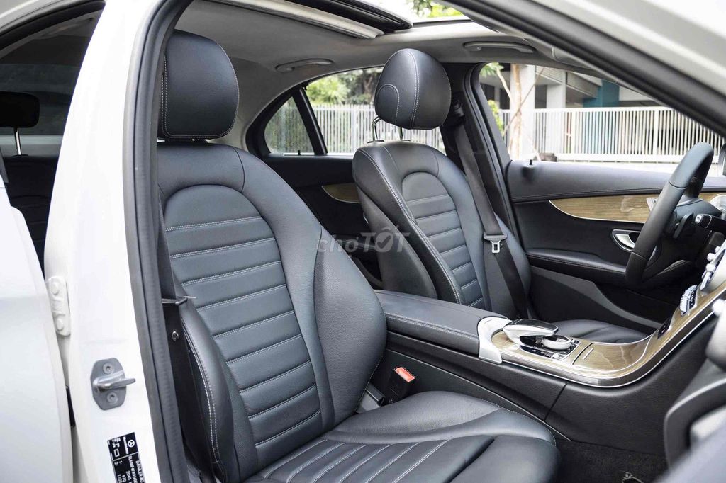 Mercedes Benz C250 Exclusive 2018 - Trắng/Đen. Mua bán Ô tô tại Quận 7 Tp Hồ Chí Minh được đăng bởi Bi Xe Đức hình 19
