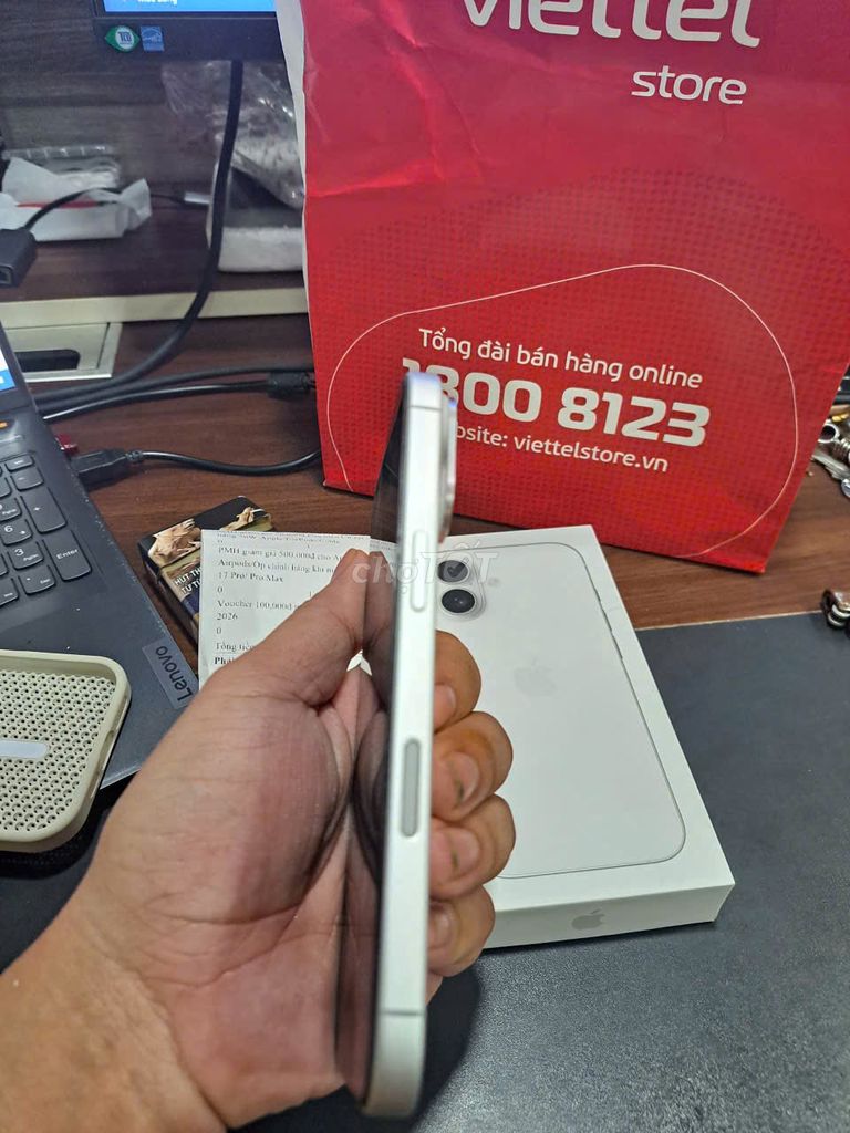 Apple iPhone 17 256GB Trắng (Mới dùng). Mua bán Điện thoại tại Quận 5 Tp Hồ Chí Minh được đăng bởi Trương Nguyễn hình 1