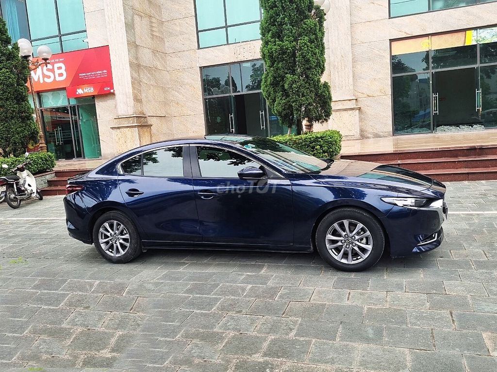 Mazda3 1.5L Luxury 2020 (form 2021) màu cavansite