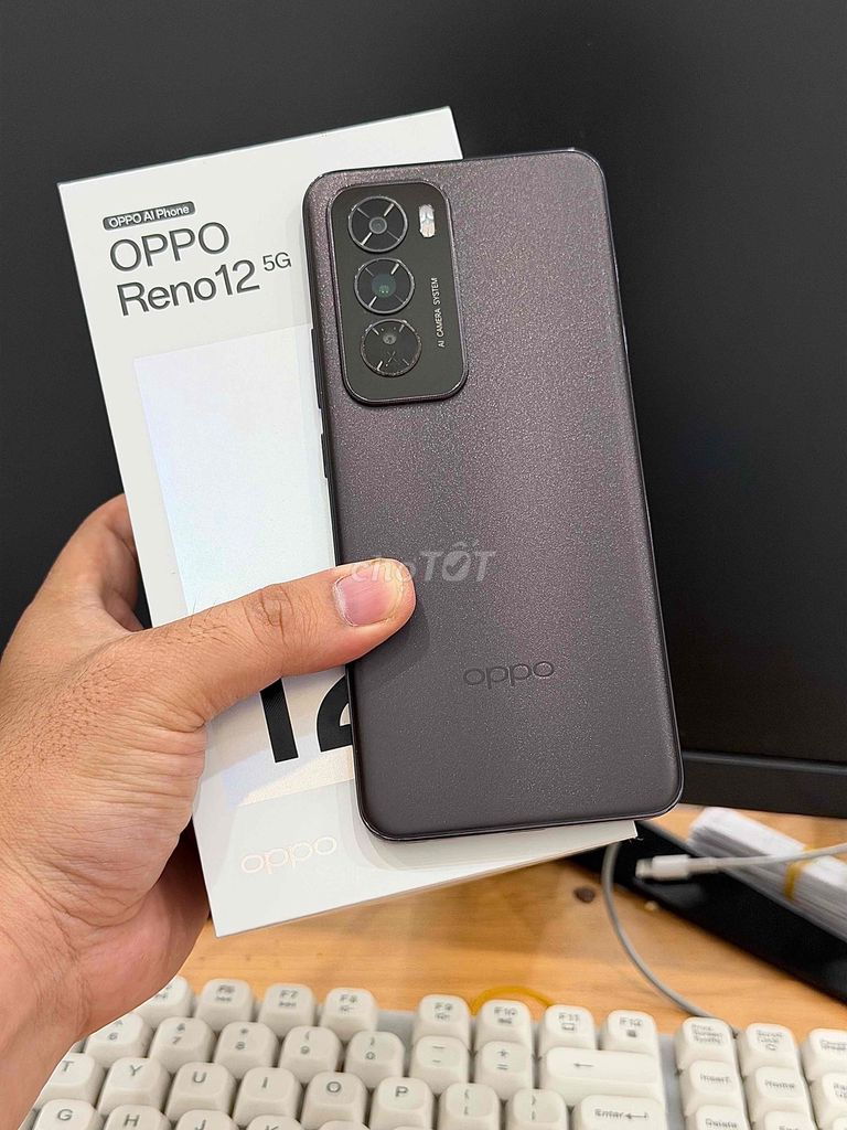 Oppo Reno 12 5G 512GB Đen Full Box Chính Hãng. Mua bán Điện thoại tại Quận Ninh Kiều Cần Thơ được đăng bởi Cầm Đồ Tấn Lợi hình 1