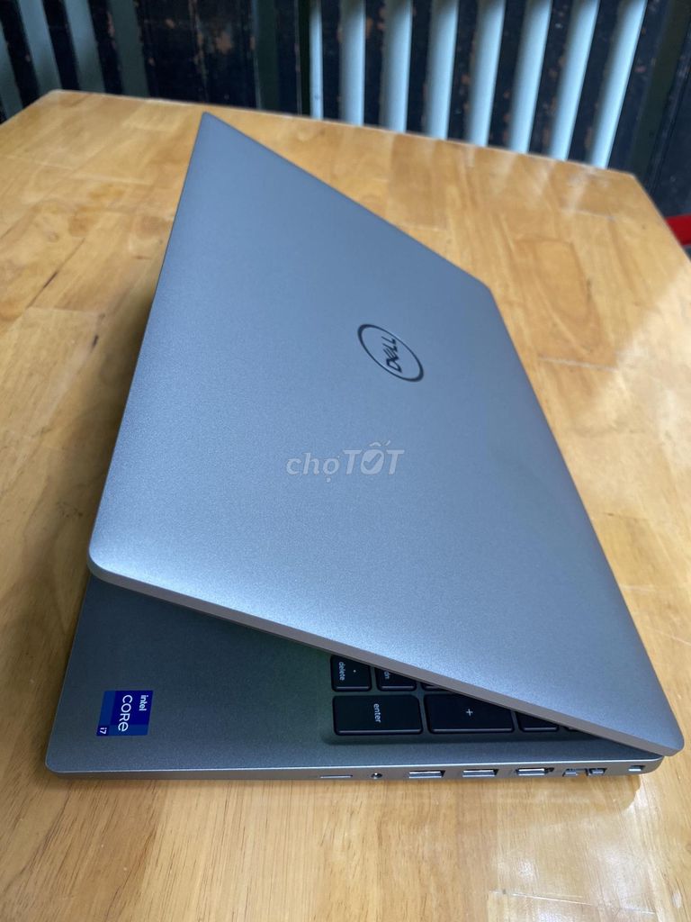 Dell Precision 3561 i7-11850H 15.6 inch 16GB/512GB. Mua bán Laptop tại Huyện Thanh Trì Hà Nội được đăng bởi dong hình 1