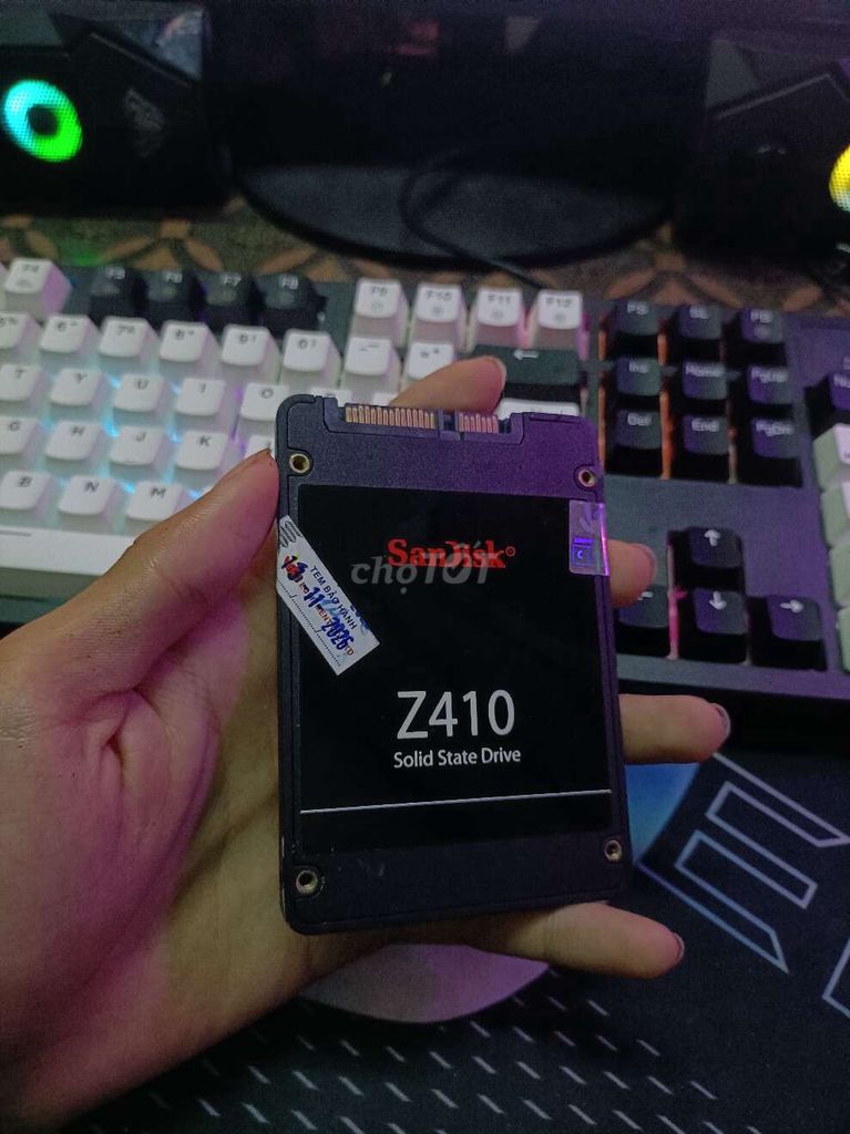 Dư ssd 120g sẵn win