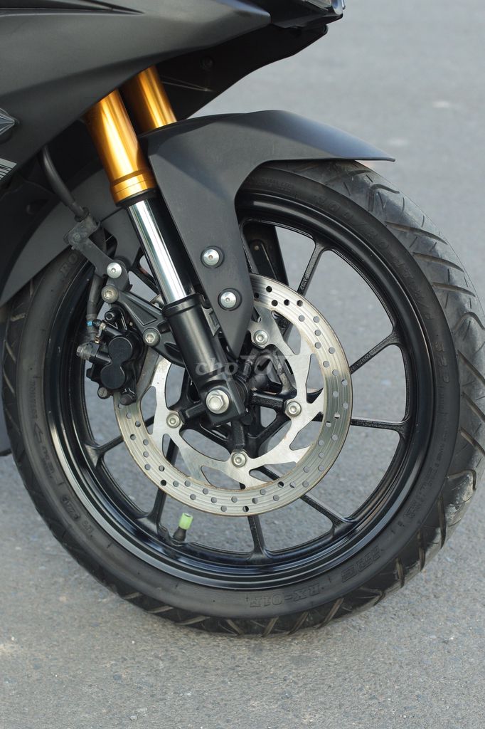 Chào bán r15V3 đời 2023, biển 29, mới 99%. Mua bán Xe máy tại Quận Nam Từ Liêm Hà Nội được đăng bởi Thành hình 4