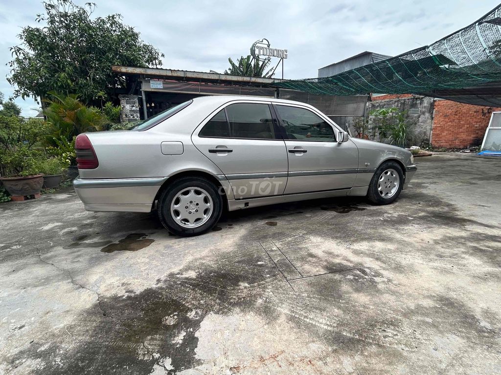 c200 số sàn. Mua bán Ô tô tại Huyện Củ Chi Tp Hồ Chí Minh được đăng bởi A Phong hình 3