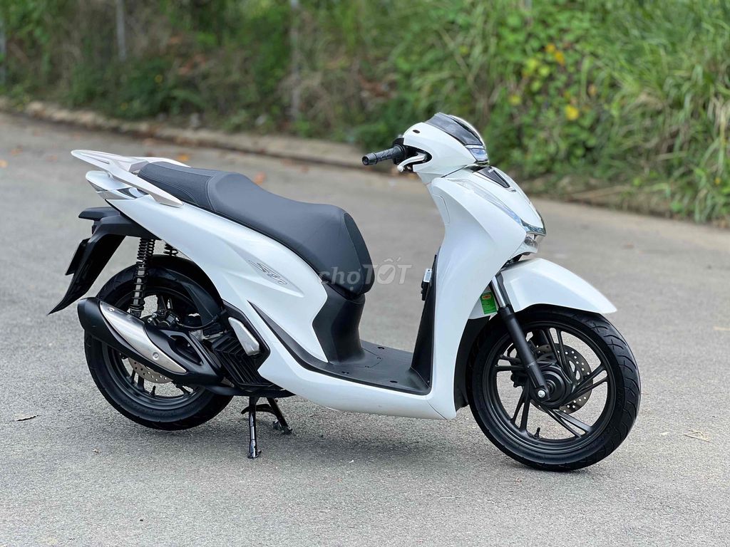 Shvn 125Cbs Trắng Đen Sporty 2023 Uỷ Quyền Có Góp🎉. Mua bán Xe máy tại Thành phố Biên Hòa Đồng Nai được đăng bởi Xe Máy Phát Đồng hình 2