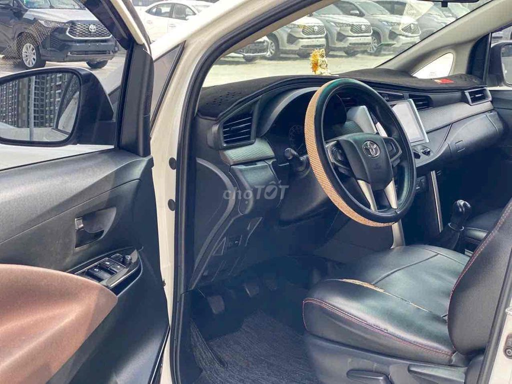Toyota Innova 2022 E 2.0 MT - 7c Số sàn HÃNG. Mua bán Ô tô tại Quận Bình Thạnh Tp Hồ Chí Minh được đăng bởi phuongneo hình 8