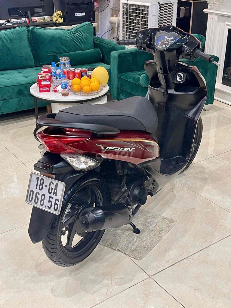 XE MÁY 68 - Honda Vision 2013 Đỏ Zin Chất. Mua bán Xe máy tại Quận Tây Hồ Hà Nội được đăng bởi Đức Anh hình 3