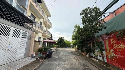 Nền Đất Đẹp - Hẻm 7m Ngay Chợ Long Trường - 3.59 Tỷ/50.5M2