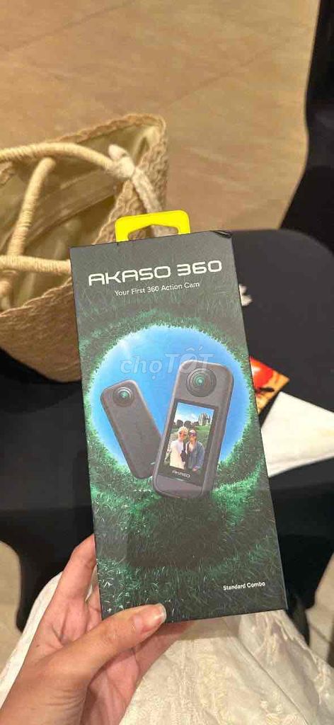 Camera hành động AKASO 360 Đen full box chưa khui. Mua bán Máy ảnh, Máy quay tại Quận Sơn Trà Đà Nẵng được đăng bởi Nguyễn Quốc Gia Bảo hình 1