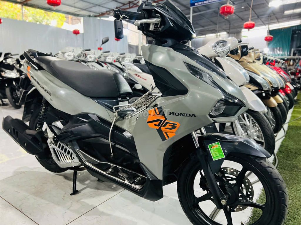 XE MÁY PHỦ THỊNH -HONDA AIRBLADE 125- BAO TRẢ GÓP. Mua bán Xe máy tại Quận Nam Từ Liêm Hà Nội được đăng bởi TRẦN VĂN PHÚ hình 6