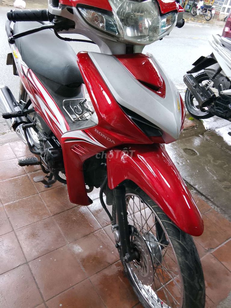 Honda Wave RSX Đỏ Bạc Đã sử dụng. Mua bán Xe máy tại Thành phố Huế Thừa Thiên Huế được đăng bởi hường hình 3