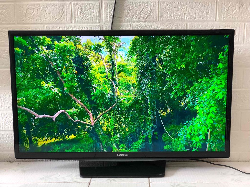 Tivi Samsung . 32inhc. Mua bán Tivi, Âm thanh tại Huyện Đông Hưng Thái Bình được đăng bởi Huy Nguyễn hình 1
