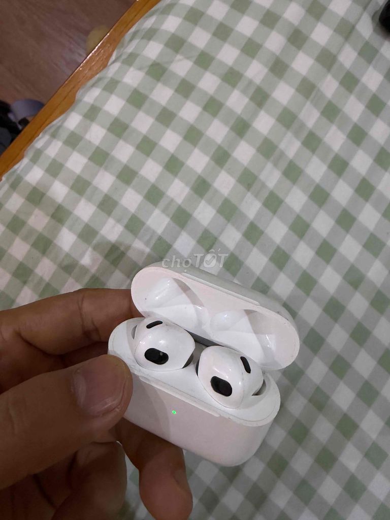 Tai nghe Apple AirPods 3 Trắng. Mua bán Tivi, Âm thanh tại Quận Sơn Trà Đà Nẵng được đăng bởi Nguyễn Hùng hình 1