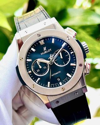 HUBLOT CLASSIC FUSION BLACK CHRONOGRAPH TITANIUM. Mua bán Đồng hồ tại Quận Hoàng Mai Hà Nội được đăng bởi tuấn ninh 
