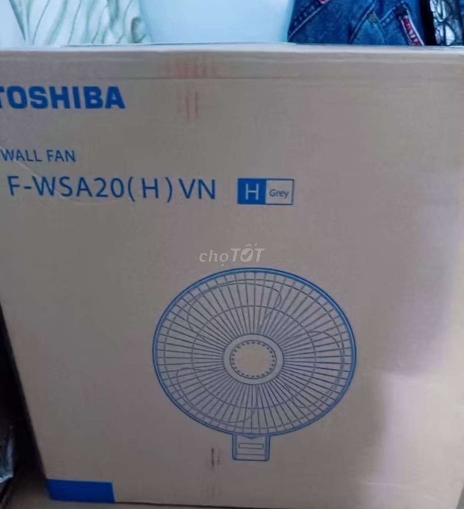Quạt treo tường Toshiba F-WSA20(H)VN Xám. Mua bán Quạt tại Quận Hải An Hải Phòng được đăng bởi leedee hình 1