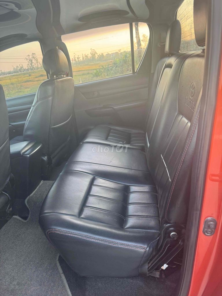 Toyota Hilux 20172.4E 4×2 mt - 100000 km. Mua bán Ô tô tại Huyện Nam Đàn Nghệ An được đăng bởi Ước Mơ Oto hình 9