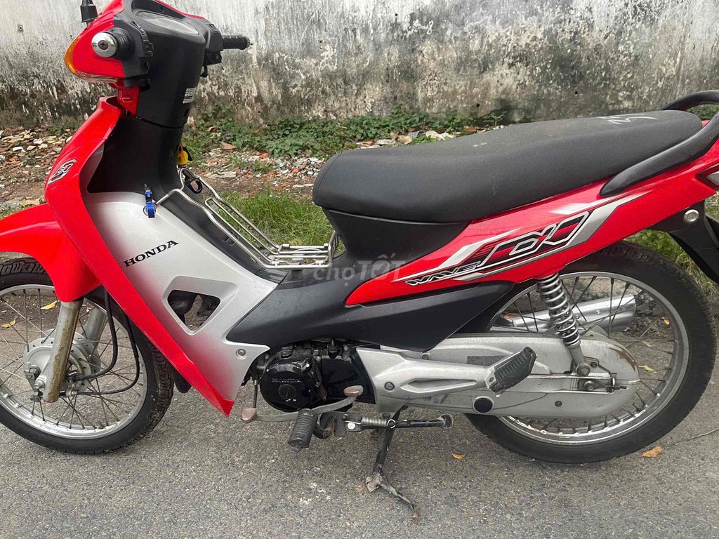 Красная Honda Wave Alpha 2008