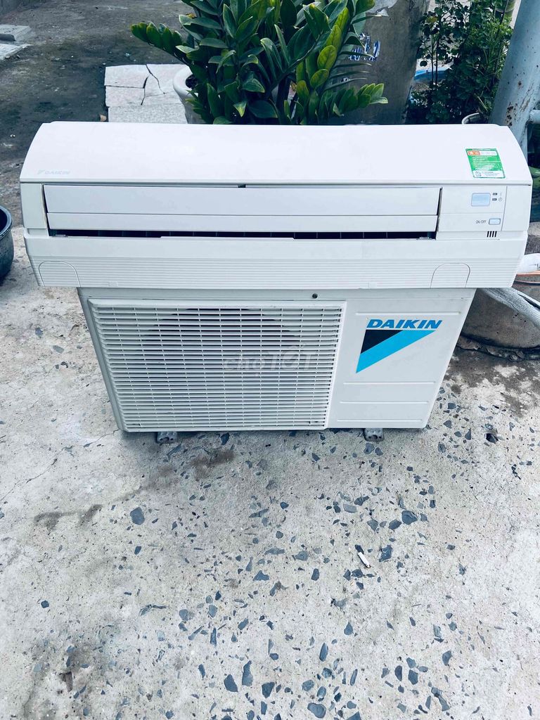 THANHLY     MAYLANH    DAIKIN