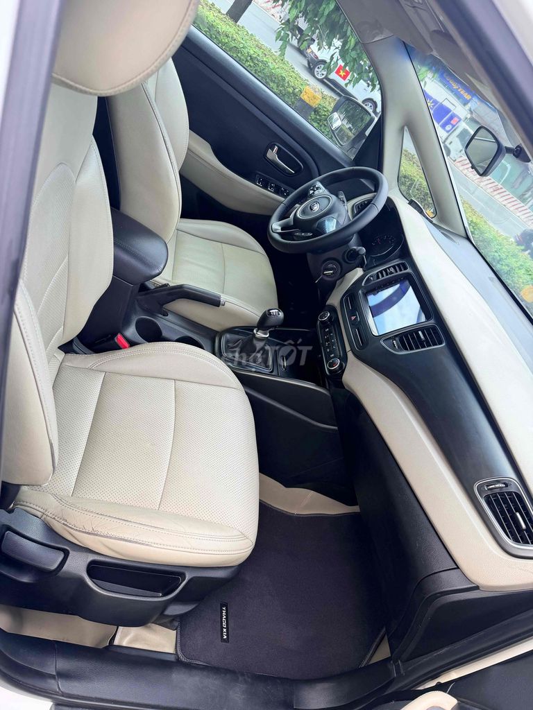 Kia Rondo 2017 2.0 MT xe gd 1 chủ cực zin đẹp rẻ. Mua bán Ô tô tại Thành phố Thuận An Bình Dương được đăng bởi Kim Nam Auto Tom  hình 13