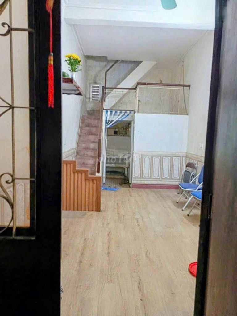 Аренда дома 30 м² в Кхуон Чунг, 3 этажа, 2 спальни