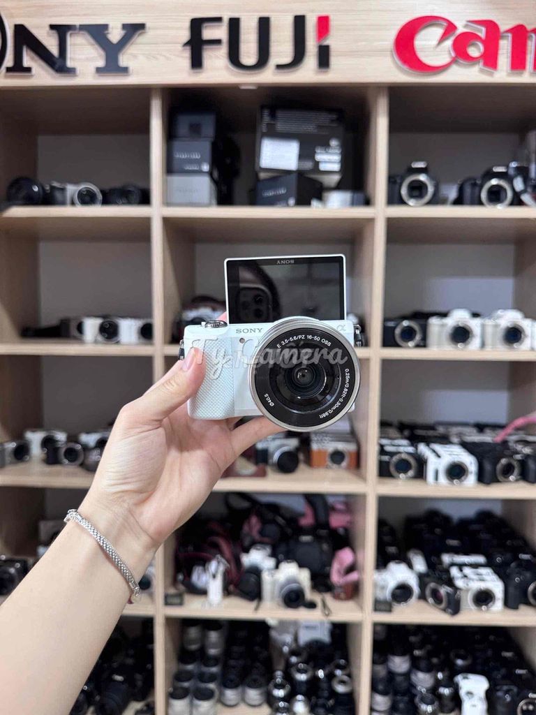 Máy ảnh Sony A5000 Trắng. Mua bán Máy ảnh, Máy quay tại Quận Liên Chiểu Đà Nẵng được đăng bởi Ty camera  Đà Nẵng hình 1