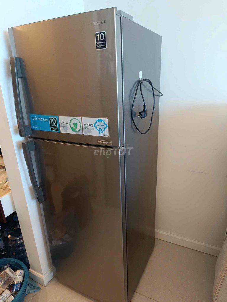 Tủ lạnh Samsung Inverter 332L Xám còn mới. Mua bán Tủ lạnh tại Quận Ngũ Hành Sơn Đà Nẵng được đăng bởi Lê Thị Kim Chi hình 1