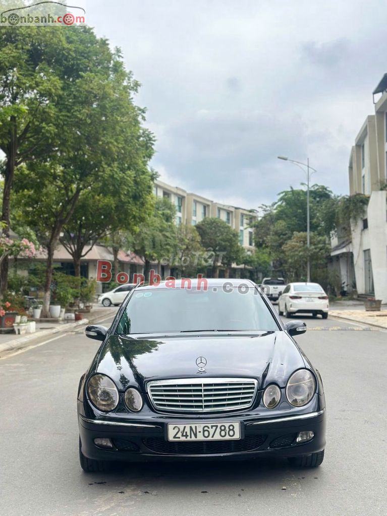 Xe Mercedes Benz E class E200 2005 - 135 Triệu. Mua bán Ô tô tại Huyện Bảo Thắng Lào Cai được đăng bởi Nguyễn Hồng Vĩnh hình 5