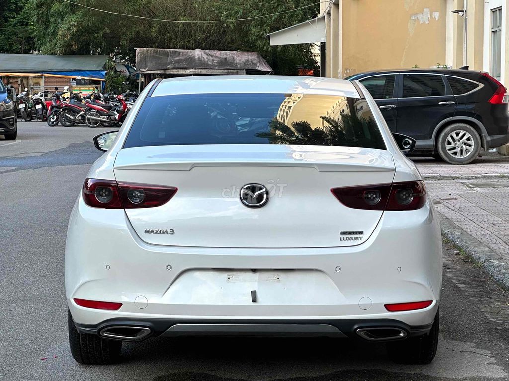 Mazda 3 2020 Sedan 1.5L Luxury - 30000 km. Mua bán Ô tô tại Quận Cầu Giấy Hà Nội được đăng bởi Trương Đức Trung hình 9