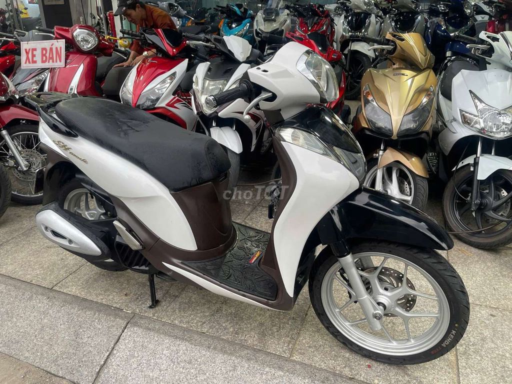 SH mode khóa smart key 2015 mới 90% Bstp chính chủ. Mua bán Xe máy tại Quận Tân Phú Tp Hồ Chí Minh được đăng bởi Tuanduy hình 1