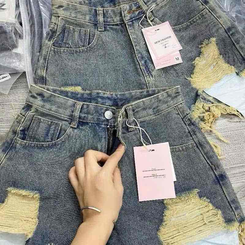 Quần short Jean nữ Rách. Mua bán Quần áo tại Thành phố Uông Bí Quảng Ninh được đăng bởi Shop Bán Quần Áo phụ kiện  hình 1