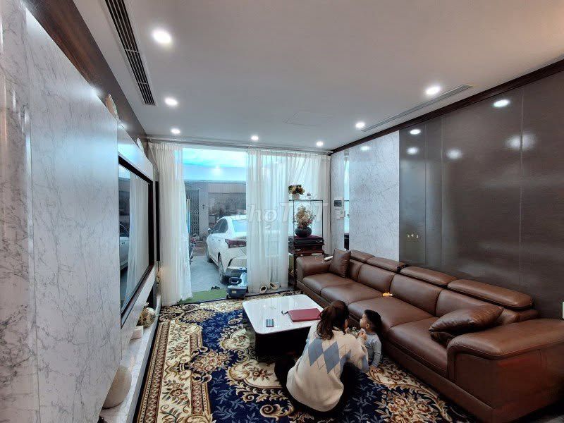 Продается дом Phuc Dong, Long Bien - 65 м², автомобиль, лифт, около 12 миллиардов долларов
