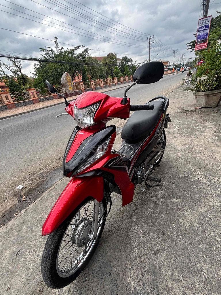 Honda Wave RSX màu Đỏ đen. Mua bán Xe máy tại Quận Bình Thuỷ Cần Thơ được đăng bởi Kim Chiến hình 6