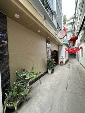Bán nhà mới xây thang máy Phố Bạch Mai, HBT, 36m2, 9 tỷ