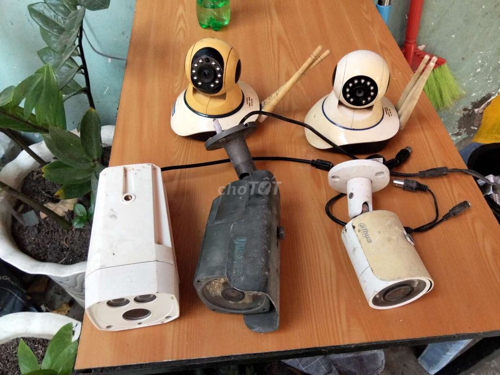 Camera an ninh Dahua Trắng, Vàng. Mua bán Máy ảnh, Máy quay tại Thành phố Dĩ An Bình Dương được đăng bởi  Tintin hình 1