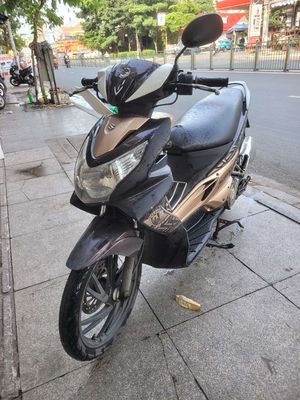 Suzuki hayate 2014.số 94.áo trầy máy êm.chạy bốc. Mua bán Xe máy tại Quận Tân Phú Tp Hồ Chí Minh được đăng bởi Phan Tấn