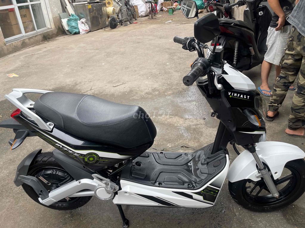 Xe điện Vinfast-Impes-Màu Trắng. Mua bán Xe điện tại Quận Ba Đình Hà Nội được đăng bởi Nguyễn Huy Hoàng hình 2