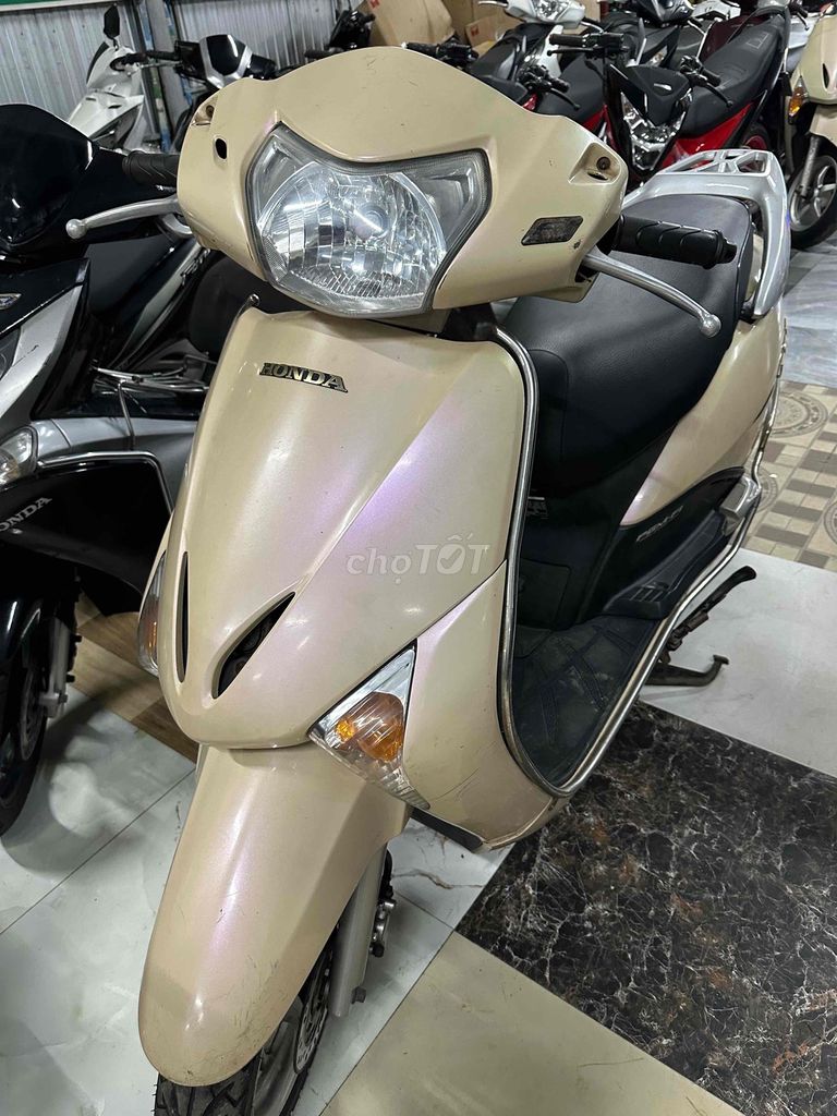 📌📣 Lead 2012 nguyên rin máy êm ru. Mua bán Xe máy tại Thành phố Huế Thừa Thiên Huế được đăng bởi Xe Máy Nhật Vy hình 5